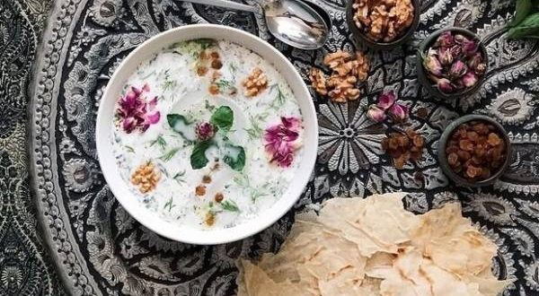 طرز تهیه آب دوغ خیار خوشمزه و مقوی برای روزهای گرم تابستان
