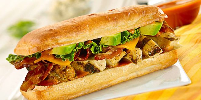 طرز تهیه ساندویچ زبان با سس قارچ