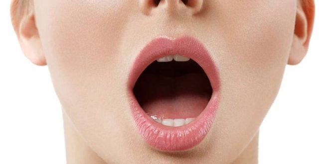 علت طعم تلخ و بد دهان چیست و آیا نشانه بیماری های خطرناک است؟