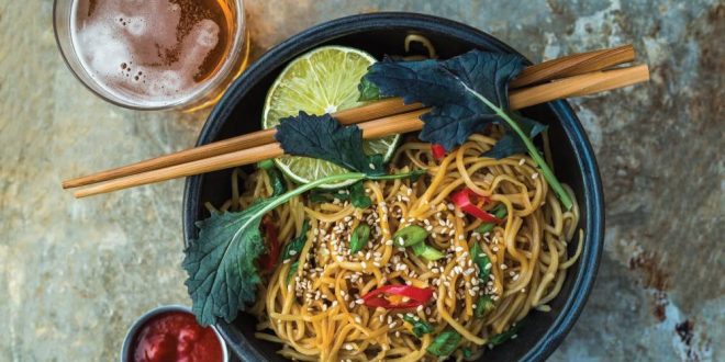 10 روش مختلف نودل خوشمزه به سبک نودل چینی و ژاپنی