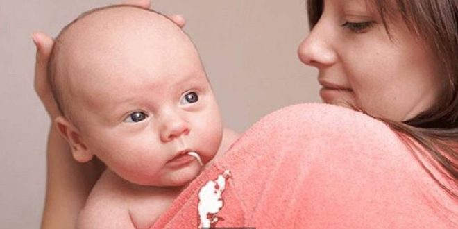 علائم و راه های درمان رفلاکس نوزاد