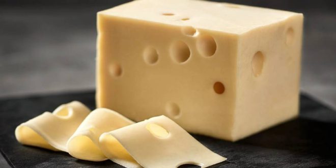 معرفی چند مدل پنیر رژیمی و سالم که برای کاهش وزن مفید است