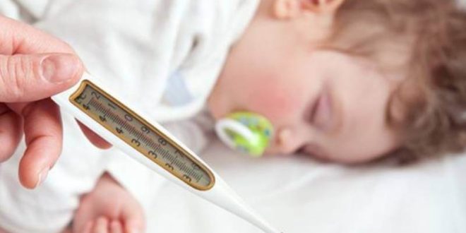 سریع ترین راه برای از بین بردن تب نوزاد