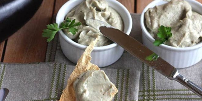 طرز تهیه ماست بادمجان خوشمزه و دودی